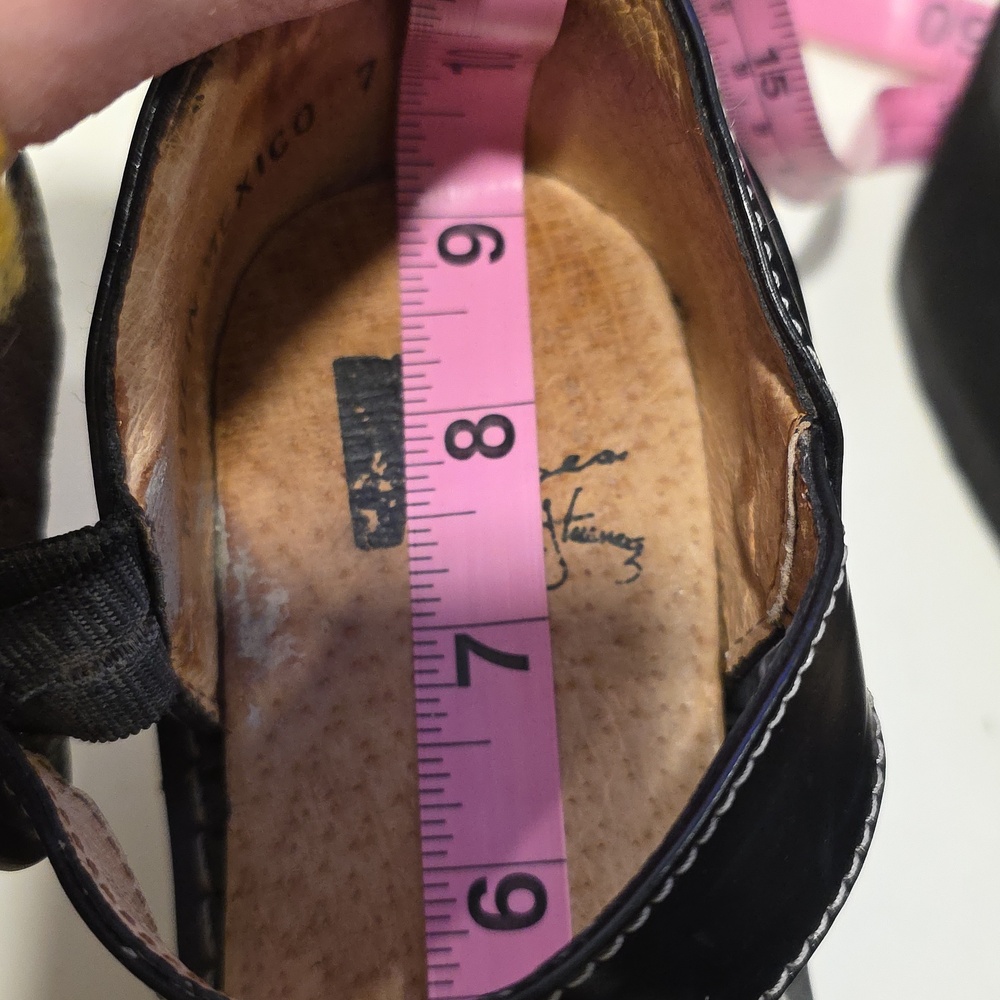 VINTAGE John Fluevog Black Leather Mary Jane Platform Heels with White Stitching - Picture 14 of 15